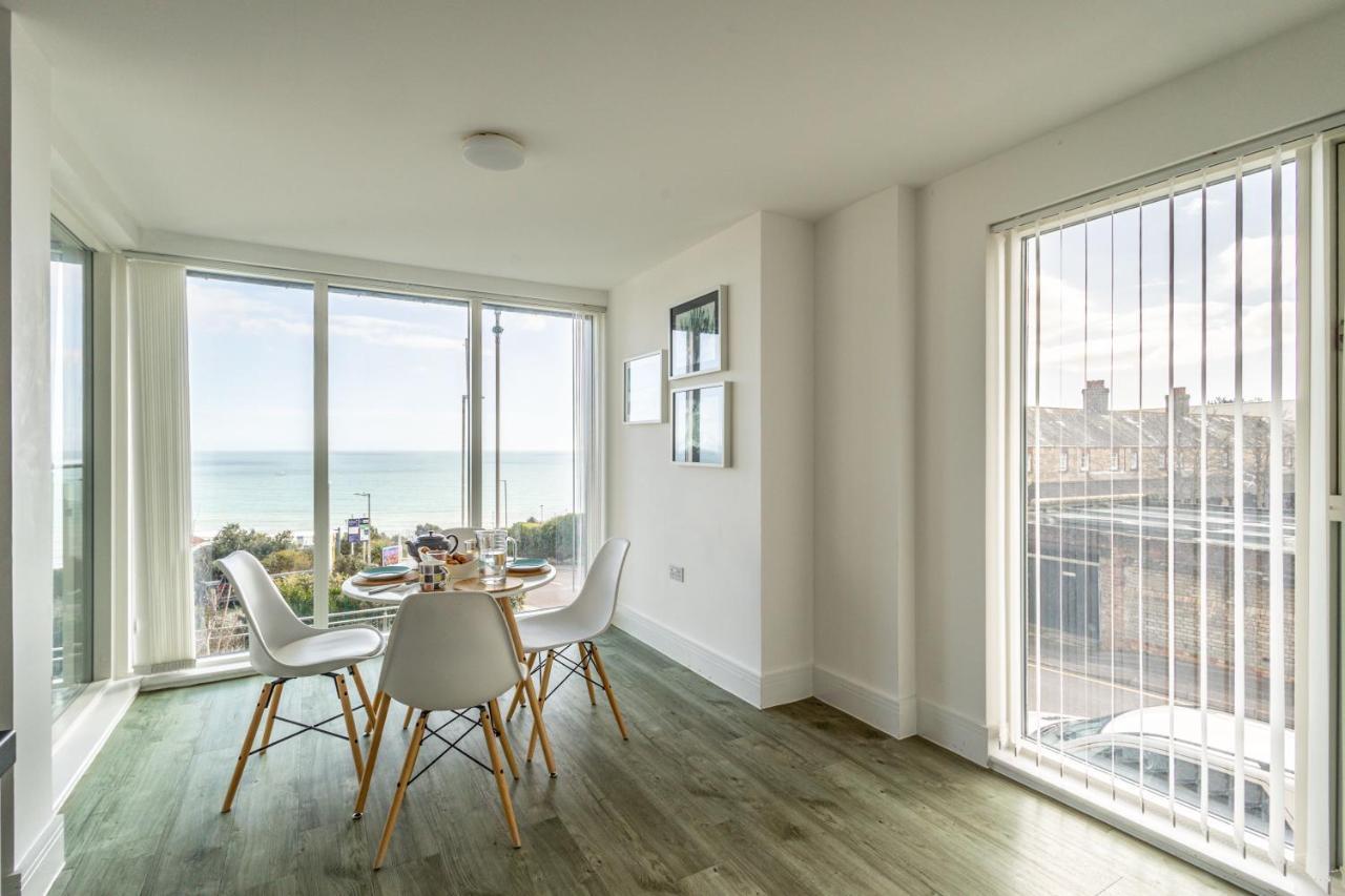 Seaview West Coast - Exceptional - 2 Bedrooms Sleeps 5 -Stunning Sea Views - 500 Metres To Beach Борнмут Экстерьер фото